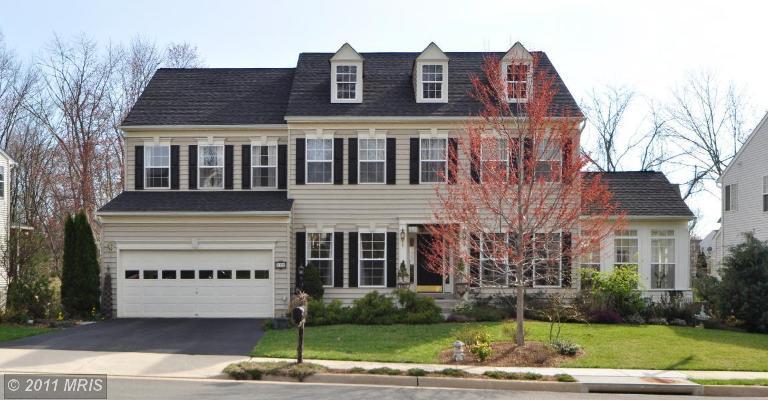 520 E Skyline Dr, Purcellville, VA 20132